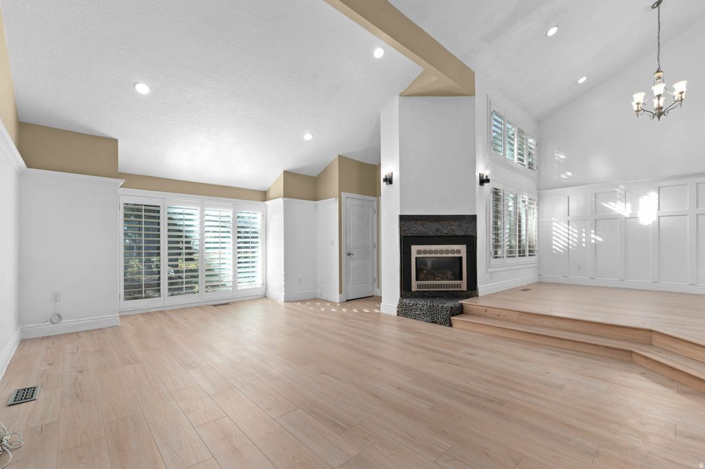 Photo of 3305 N SHADOWBROOK CIR, Provo, UT 84604 (MLS # 2124738)