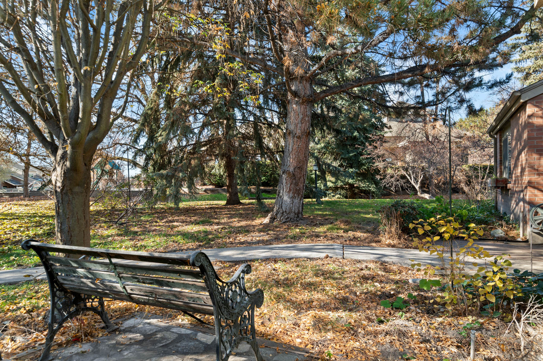 SHADOWBROOK CONDO - Residential