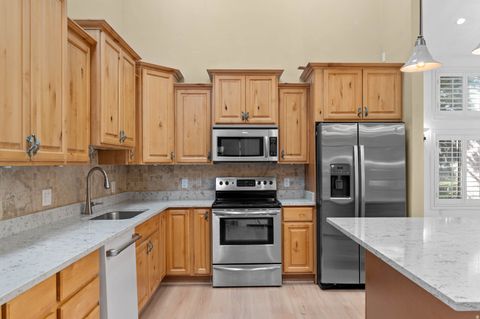 Tiny photo for 3305 N SHADOWBROOK CIR, Provo, UT 84604 (MLS # 2124738)