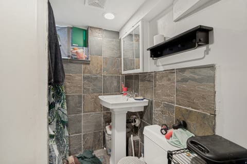 Tiny photo for 562 N 1000 W, Salt Lake City, UT 84116 (MLS # 2179111)