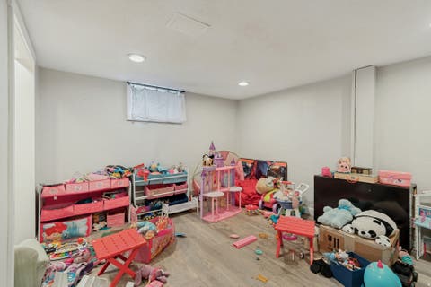 Tiny photo for 562 N 1000 W, Salt Lake City, UT 84116 (MLS # 2179111)