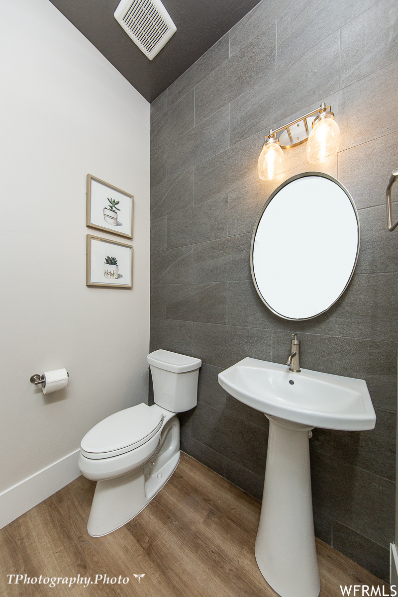 WHITWORTH ESTATES - Residential