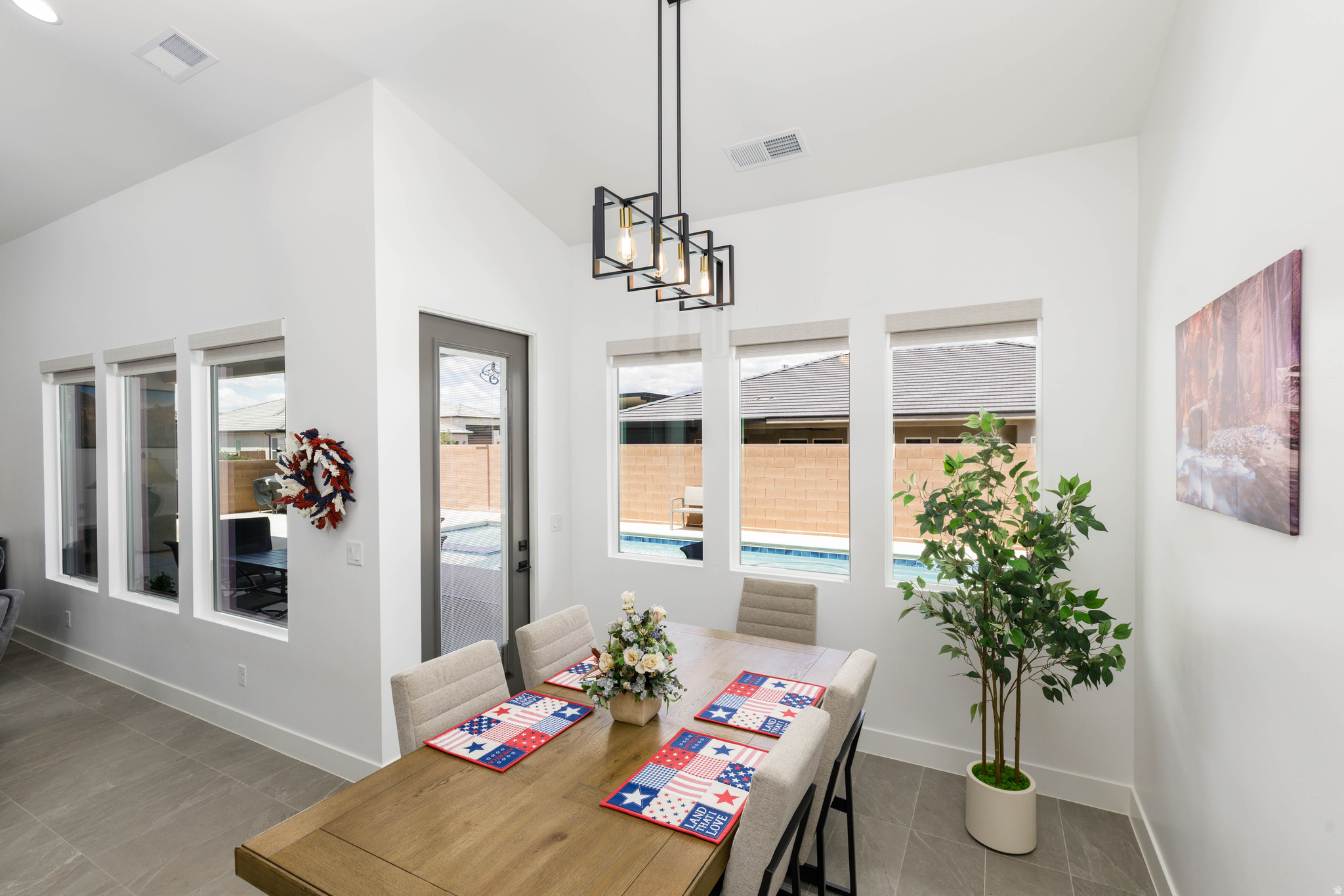 SANDSTONE FIELDS - Residential