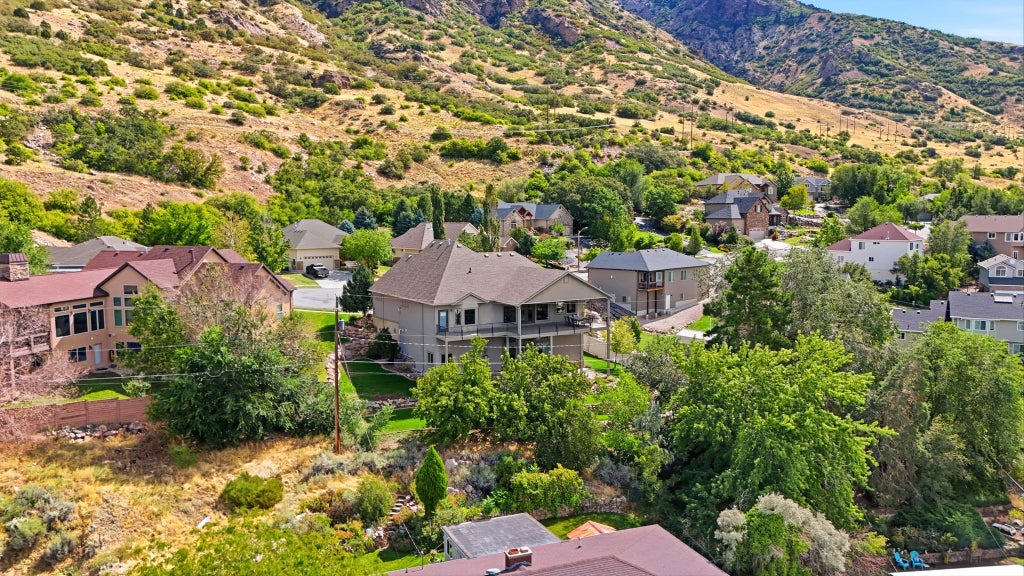 Photo of 141 TAYLOR AVE, Ogden, UT 84404 (MLS # 2182836)