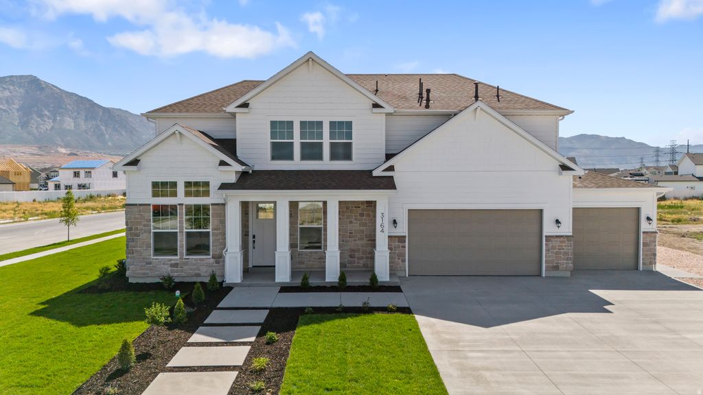 Photo of 680 S 50 E #112, Hyde Park, UT 84318 (MLS # 2137375)