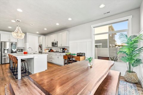 Tiny photo for 316 W 390 S, American Fork, UT 84003 (MLS # 2116996)