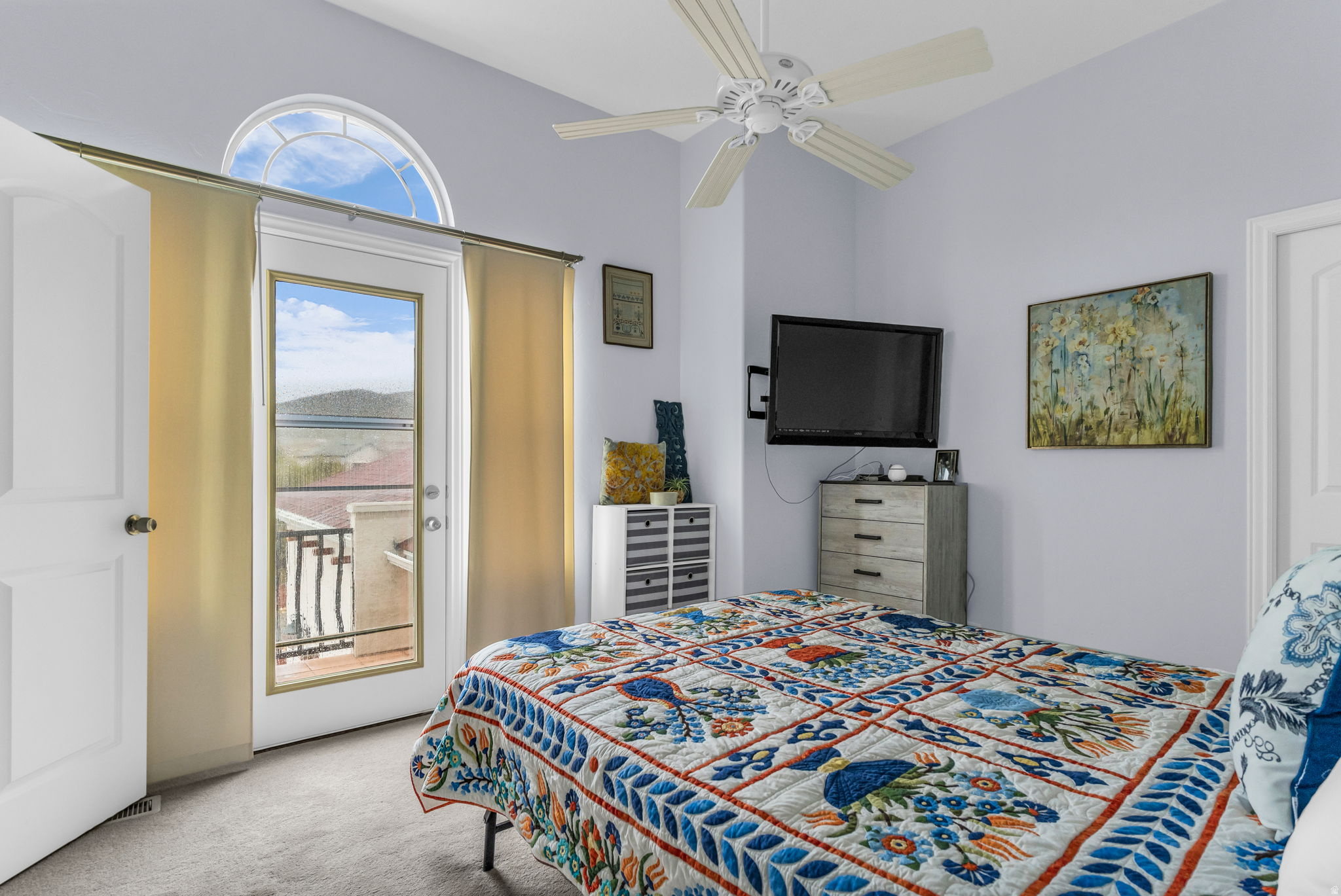 THE BENCHES AT SOUTH - Residential