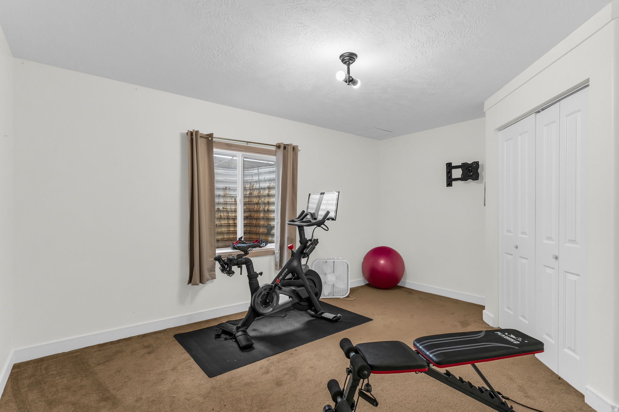 THE BENCHES AT SOUTH - Residential