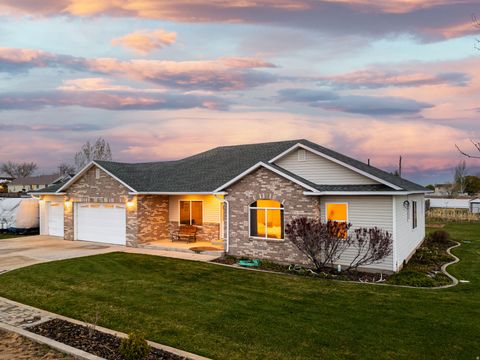 Photo of 3870 N 15800 W, Altamont, UT 84001 (MLS # 2155321)