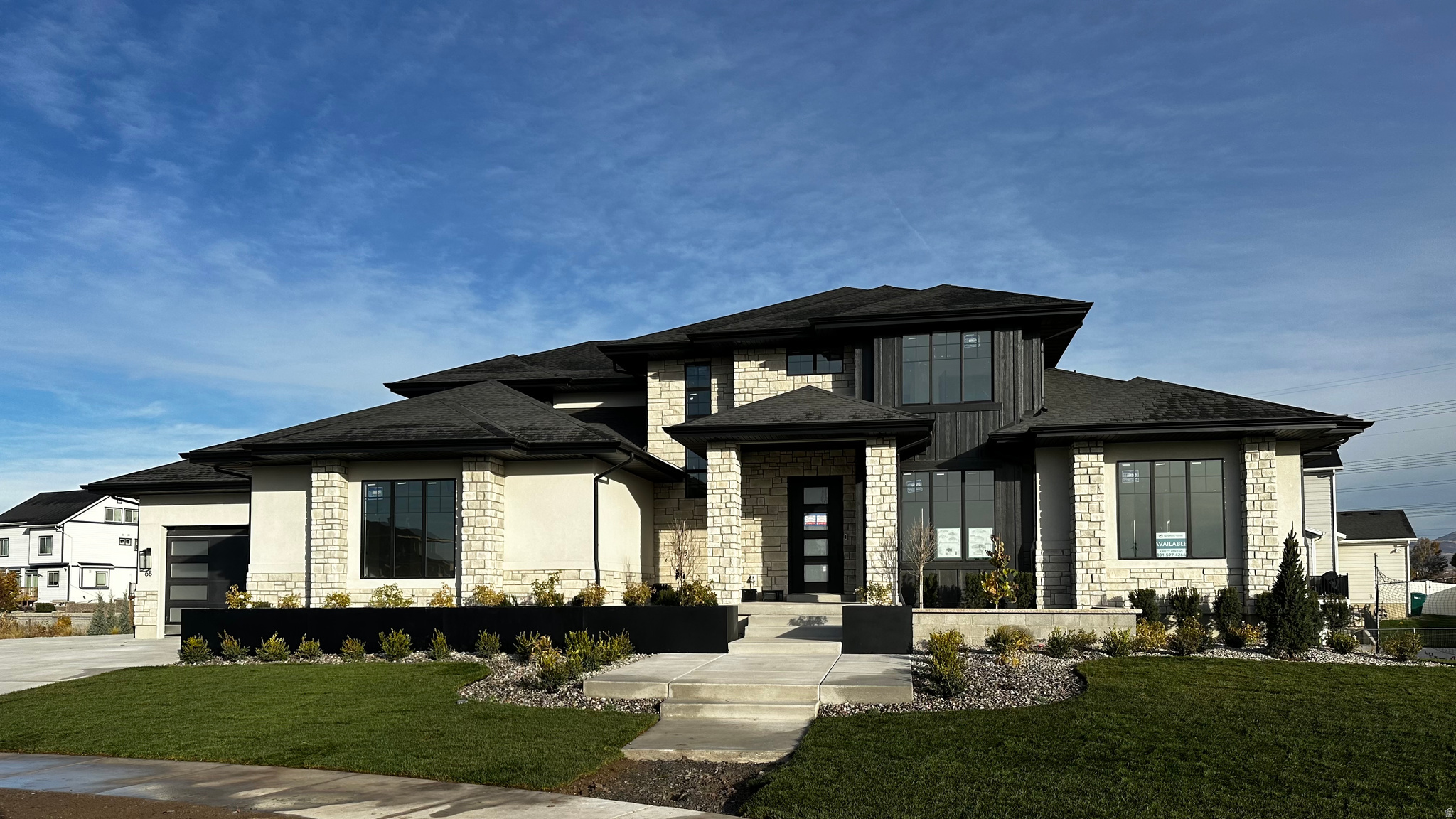 GRANDEUR ESTATES - Residential