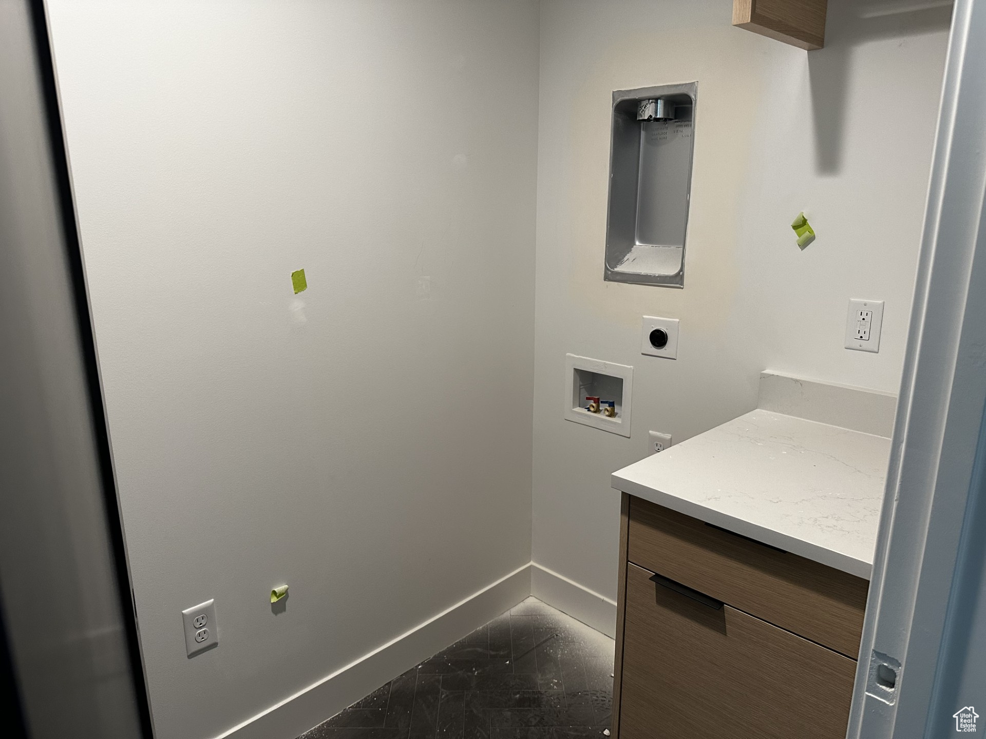 GRANDEUR ESTATES - Residential