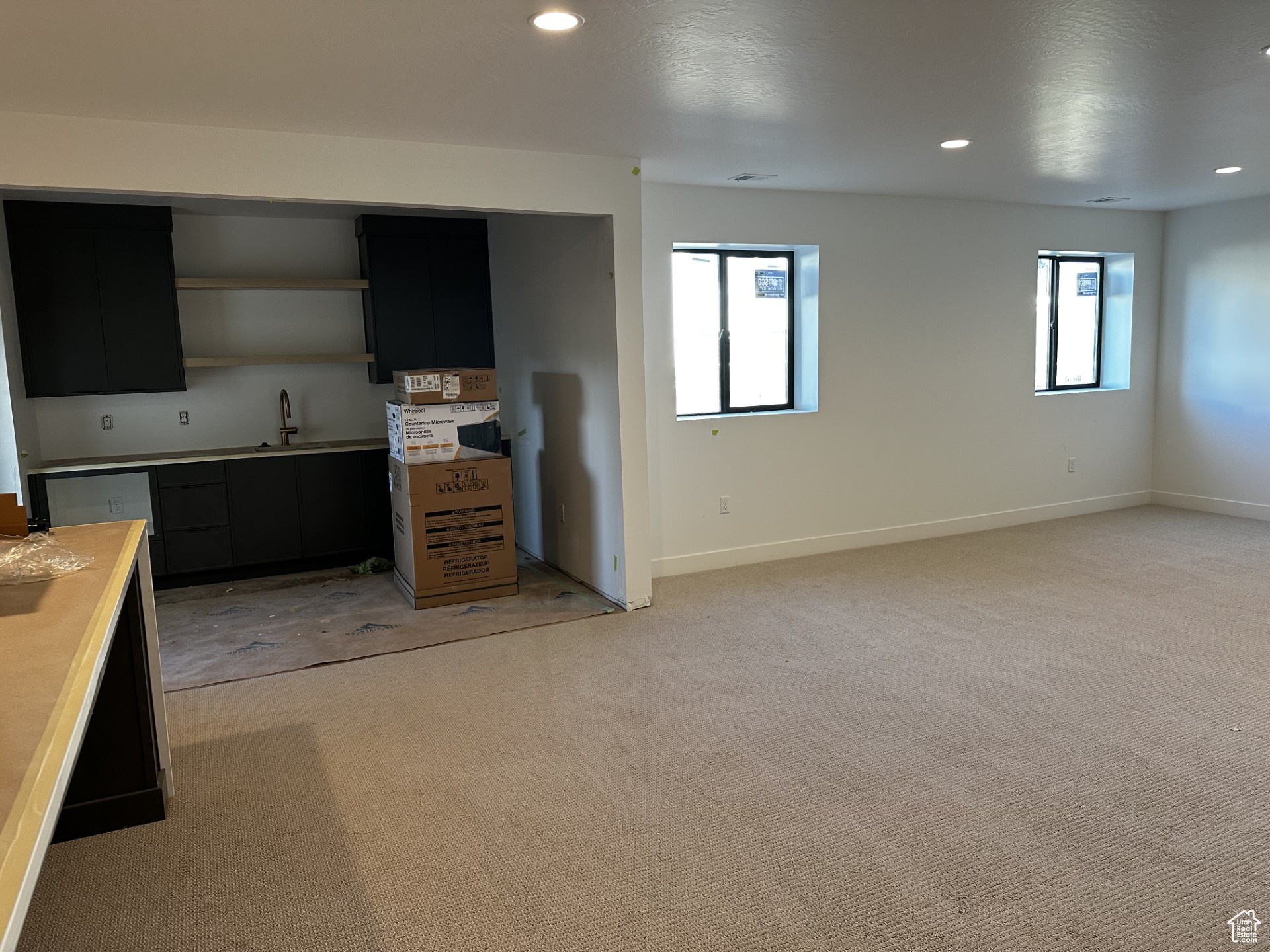 GRANDEUR ESTATES - Residential