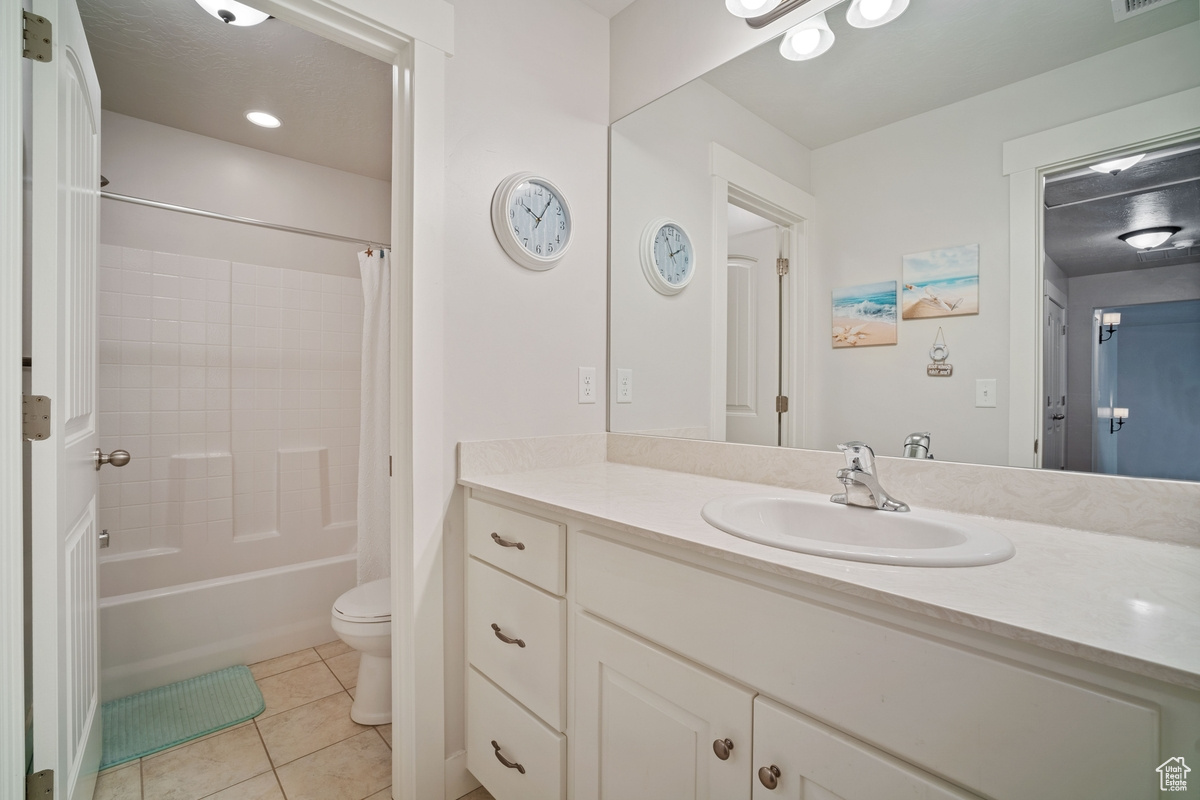 HARRISON HEIGHTS - Residential