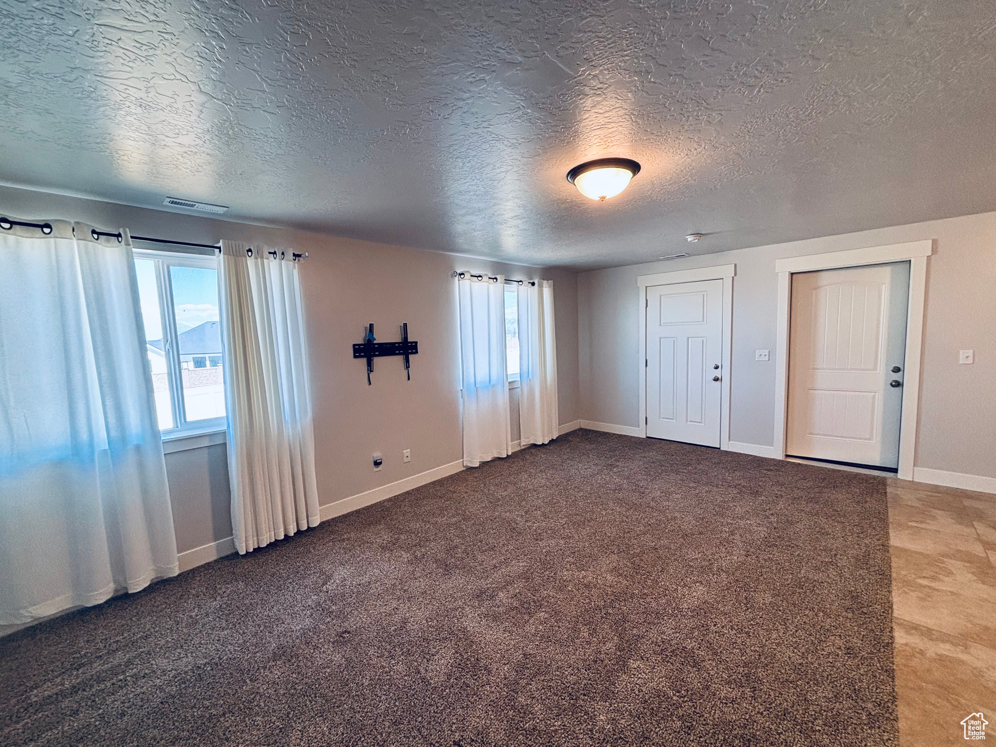 HARRISON HEIGHTS - Residential