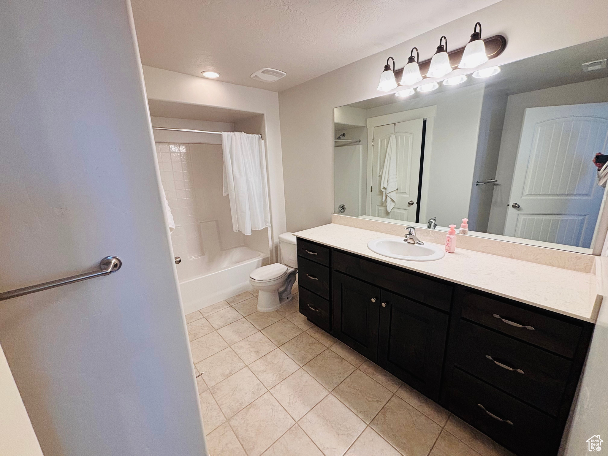 HARRISON HEIGHTS - Residential
