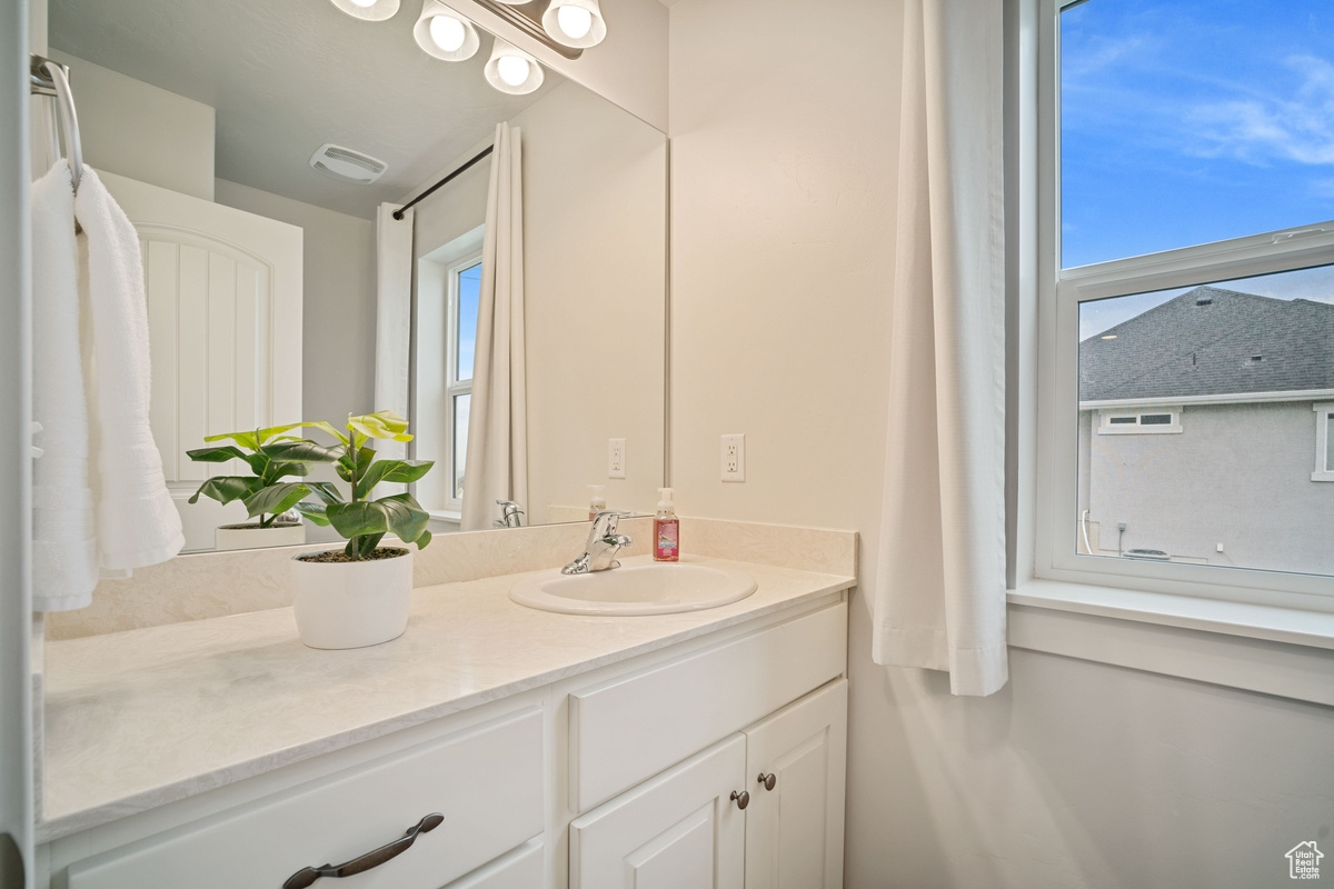 HARRISON HEIGHTS - Residential