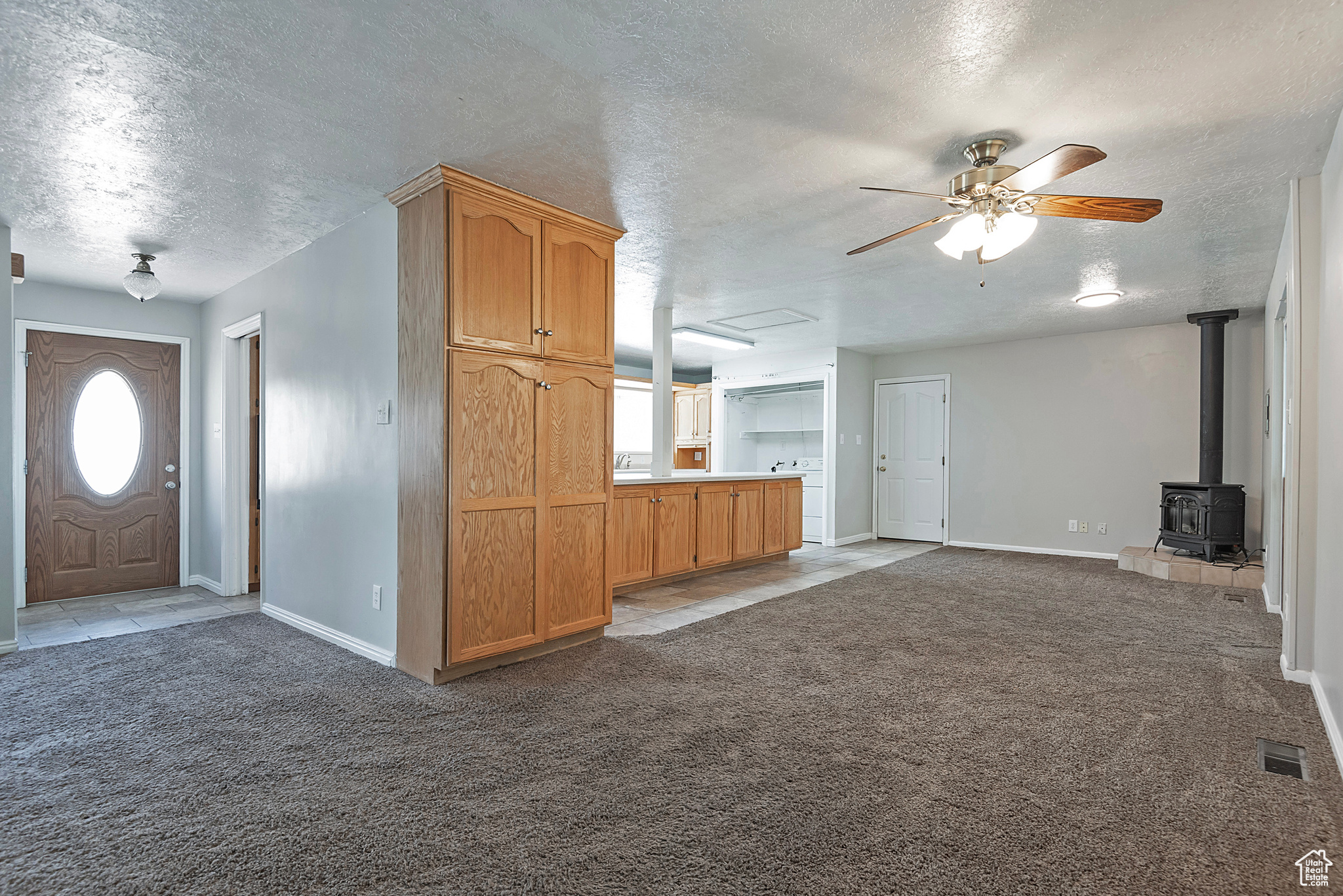2862 E PAMELA DR