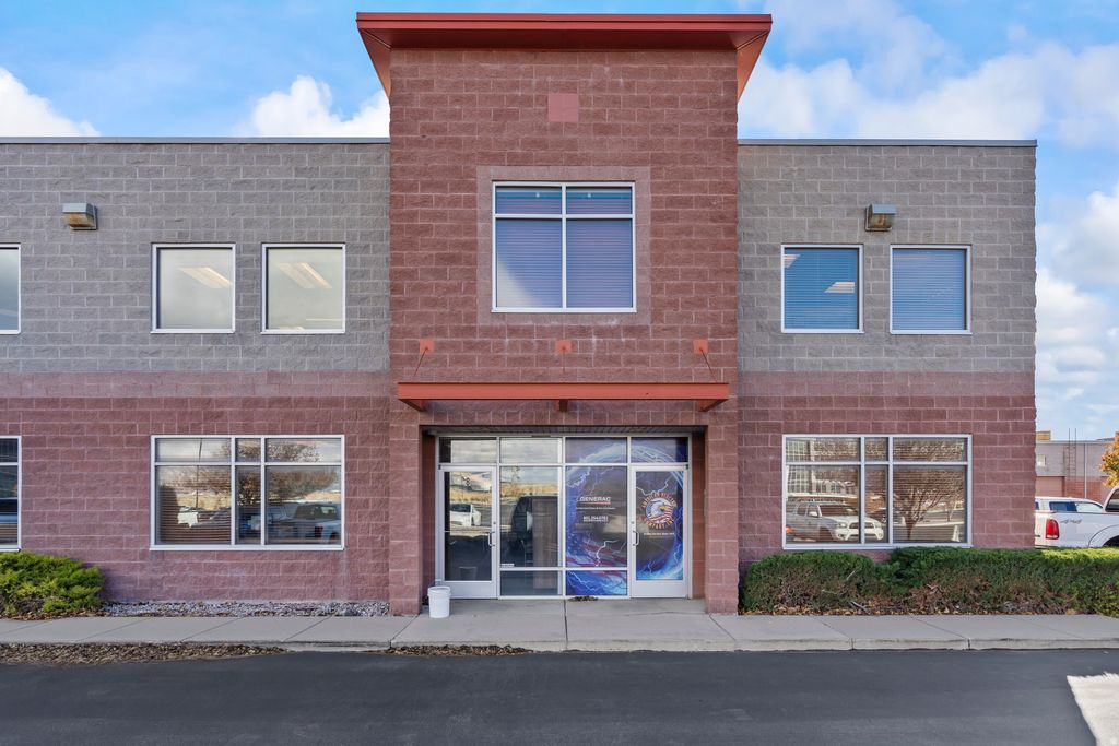 Photo of 78 W 13775 S #8, Draper, UT 84020 (MLS # 2150248)