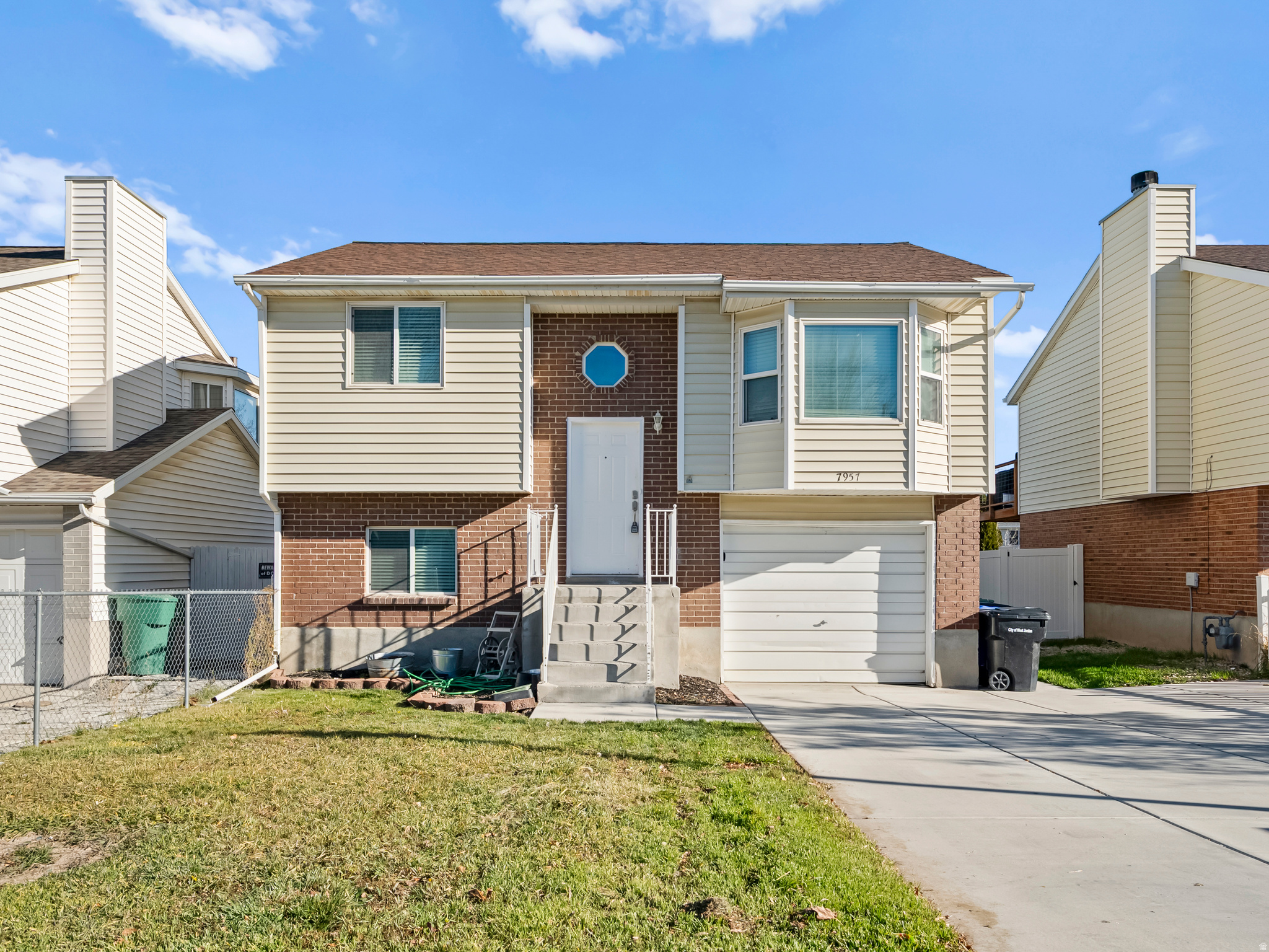 JORDAN POINTE - Residential