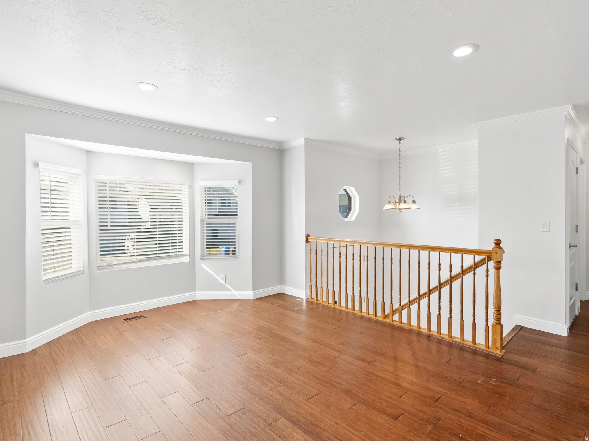 JORDAN POINTE - Residential