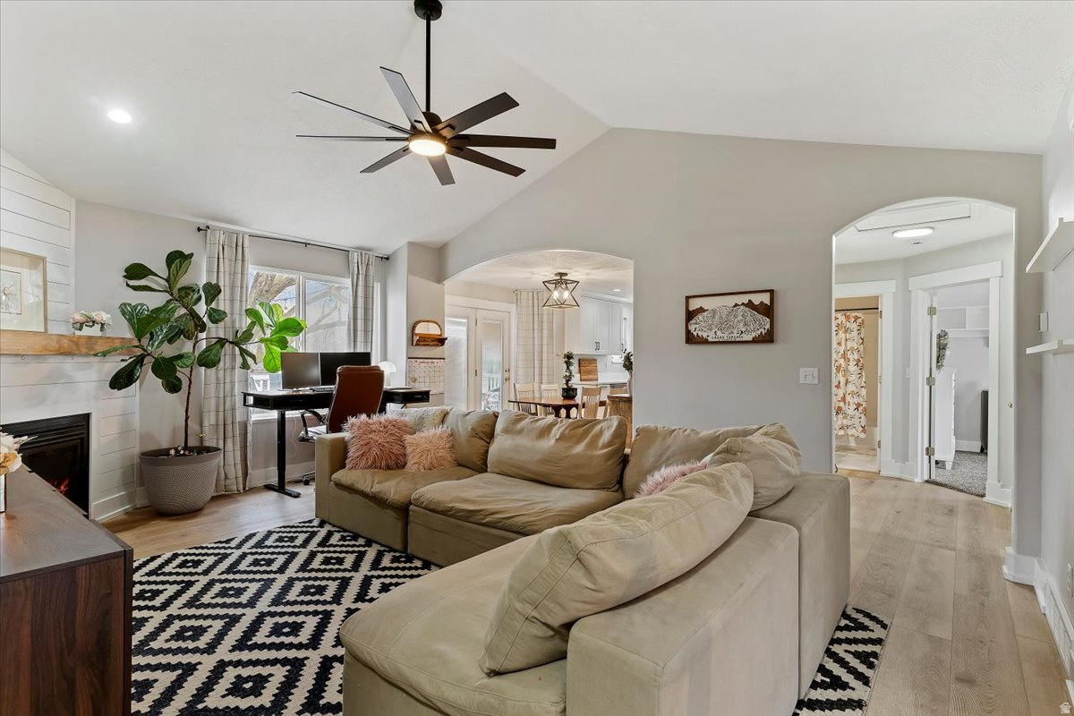 CEDAR COVE - Residential