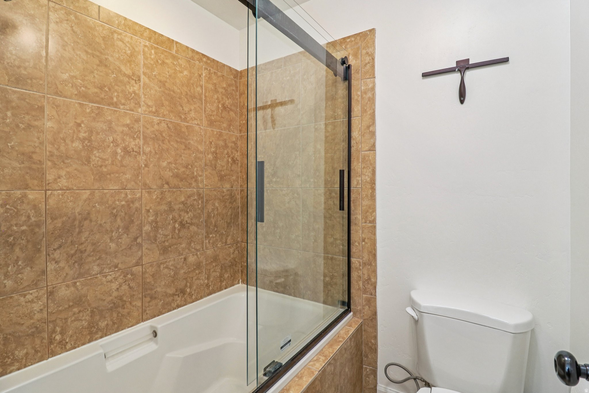 ROSE GARDENS - Residential