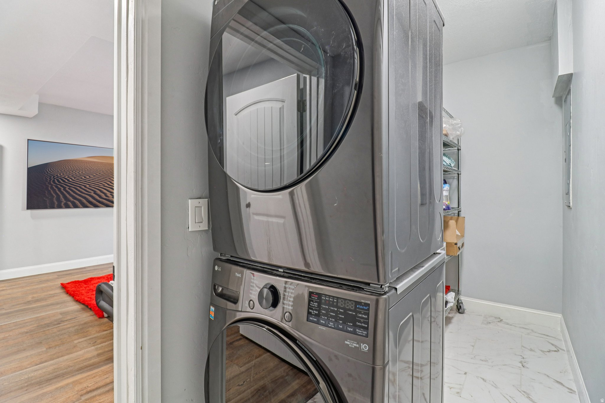 ROSE GARDENS - Residential