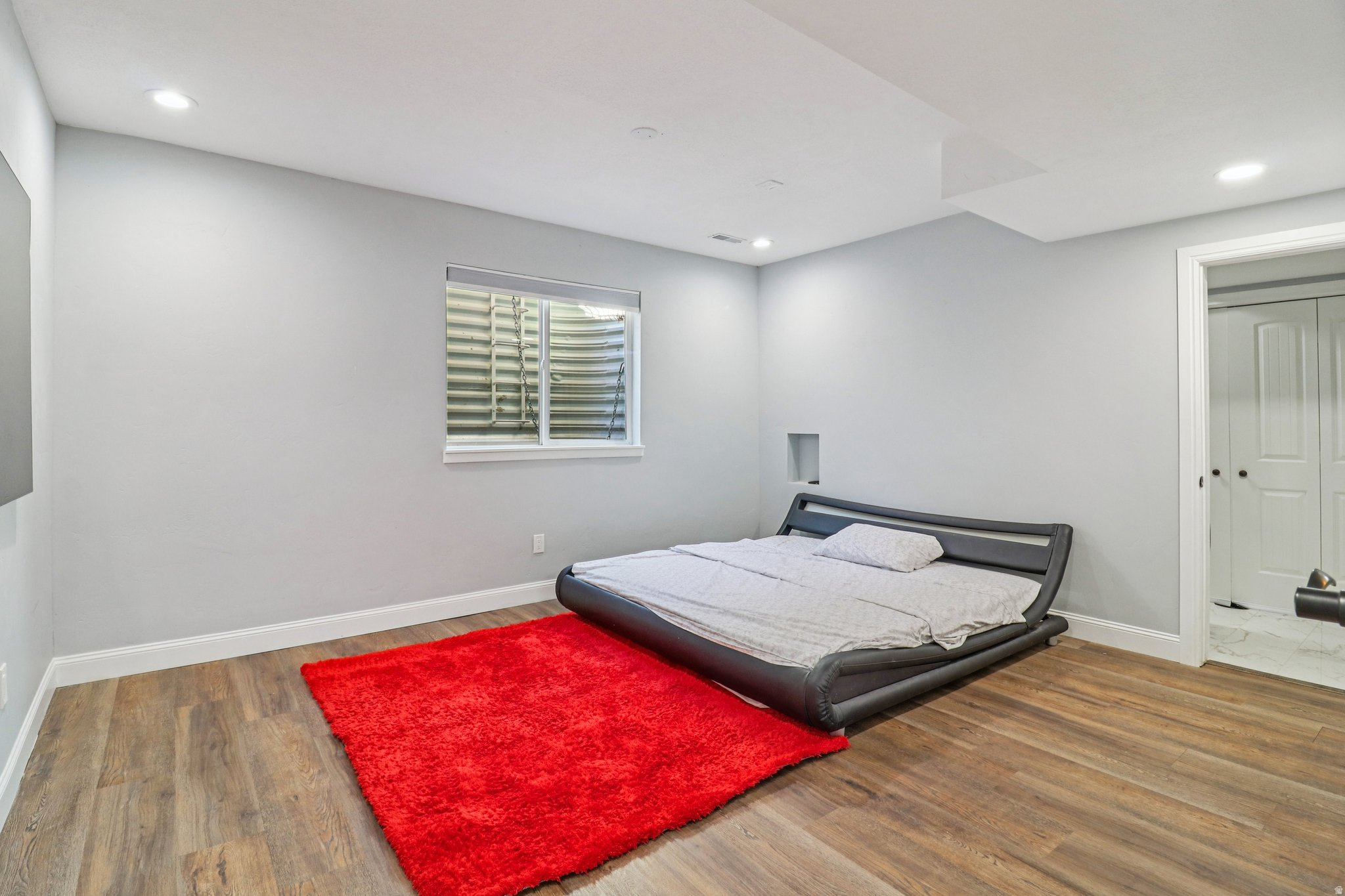 ROSE GARDENS - Residential