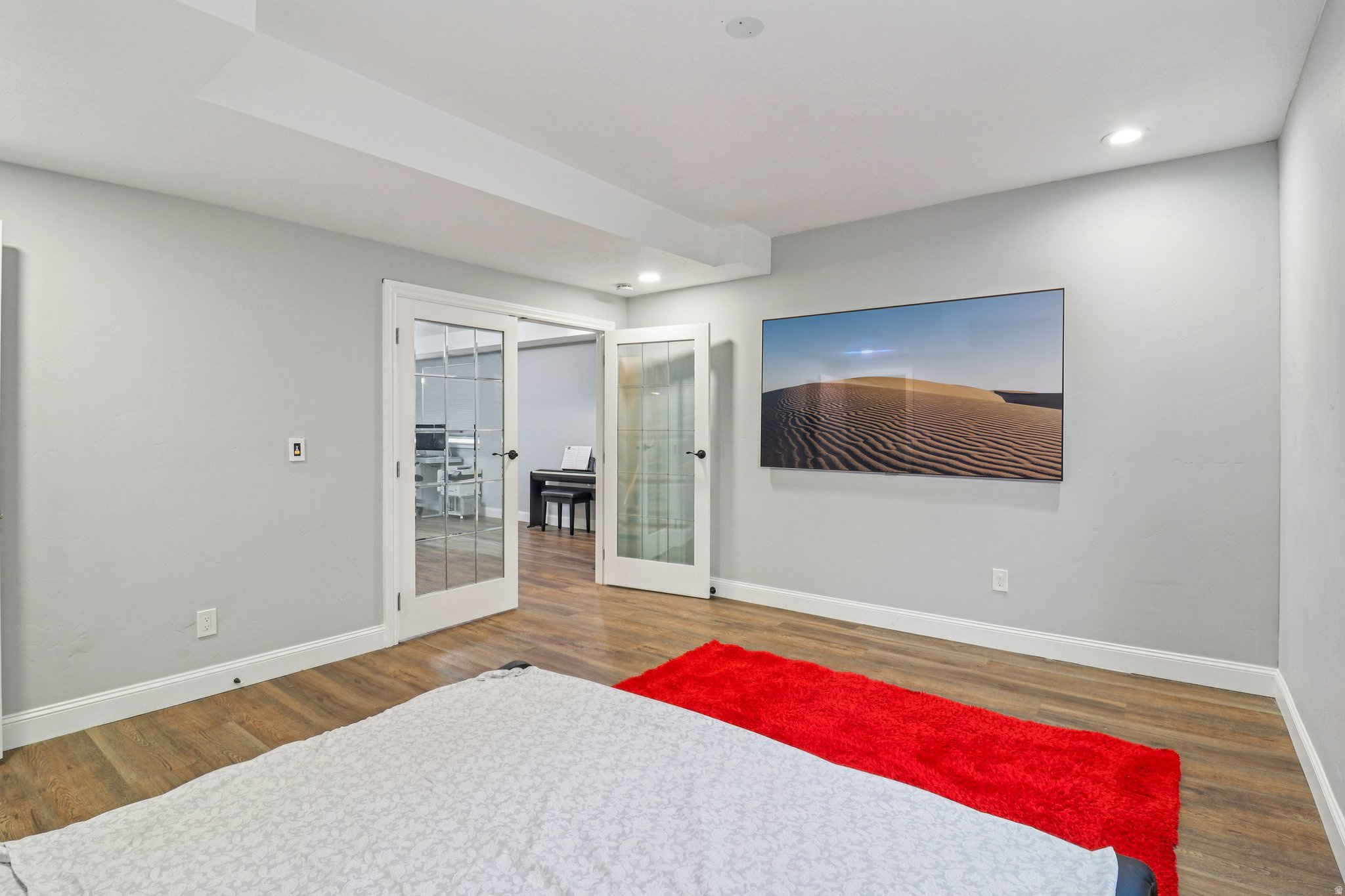 ROSE GARDENS - Residential