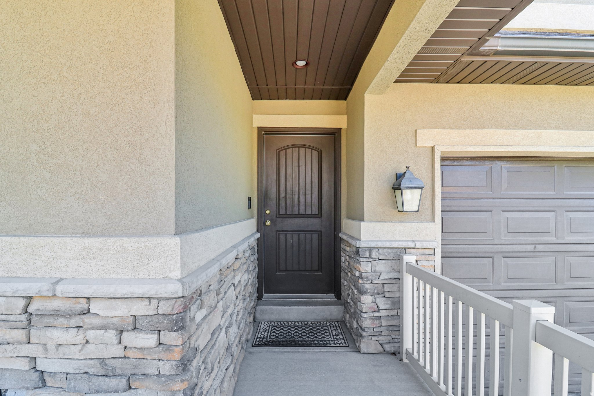 ROSE GARDENS - Residential