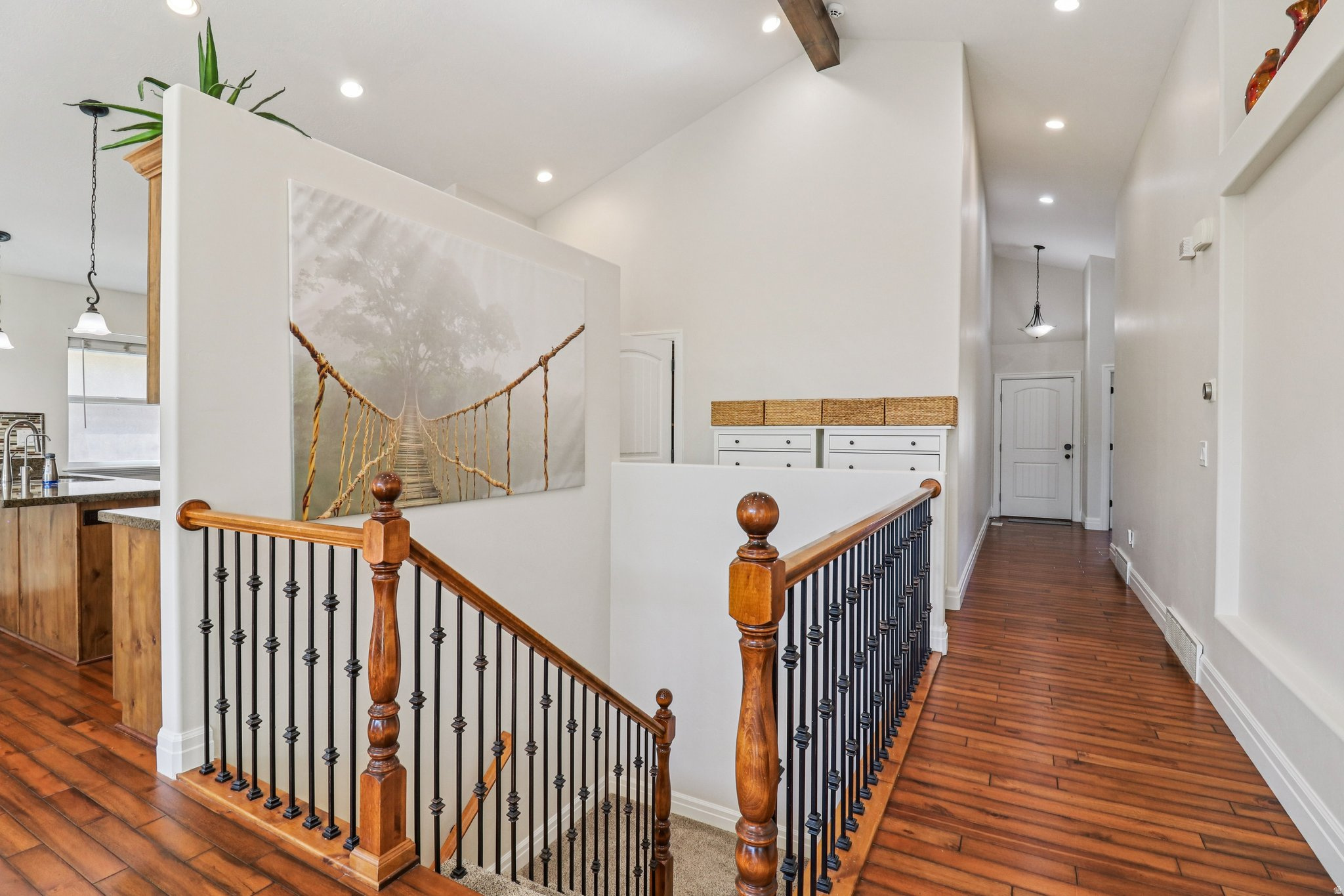 ROSE GARDENS - Residential