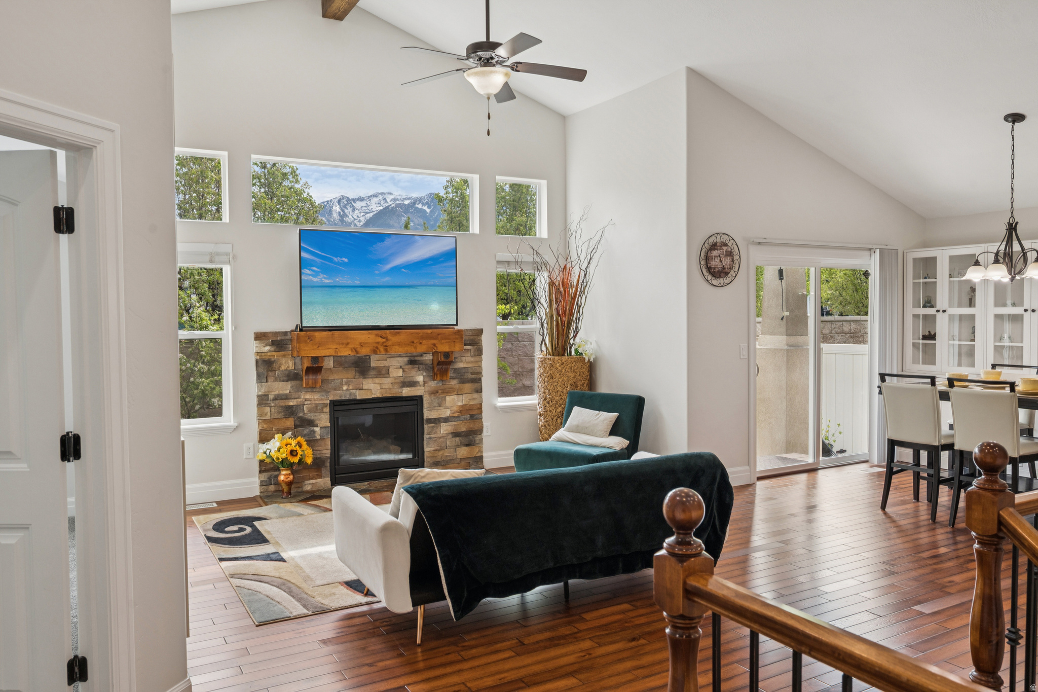 ROSE GARDENS - Residential