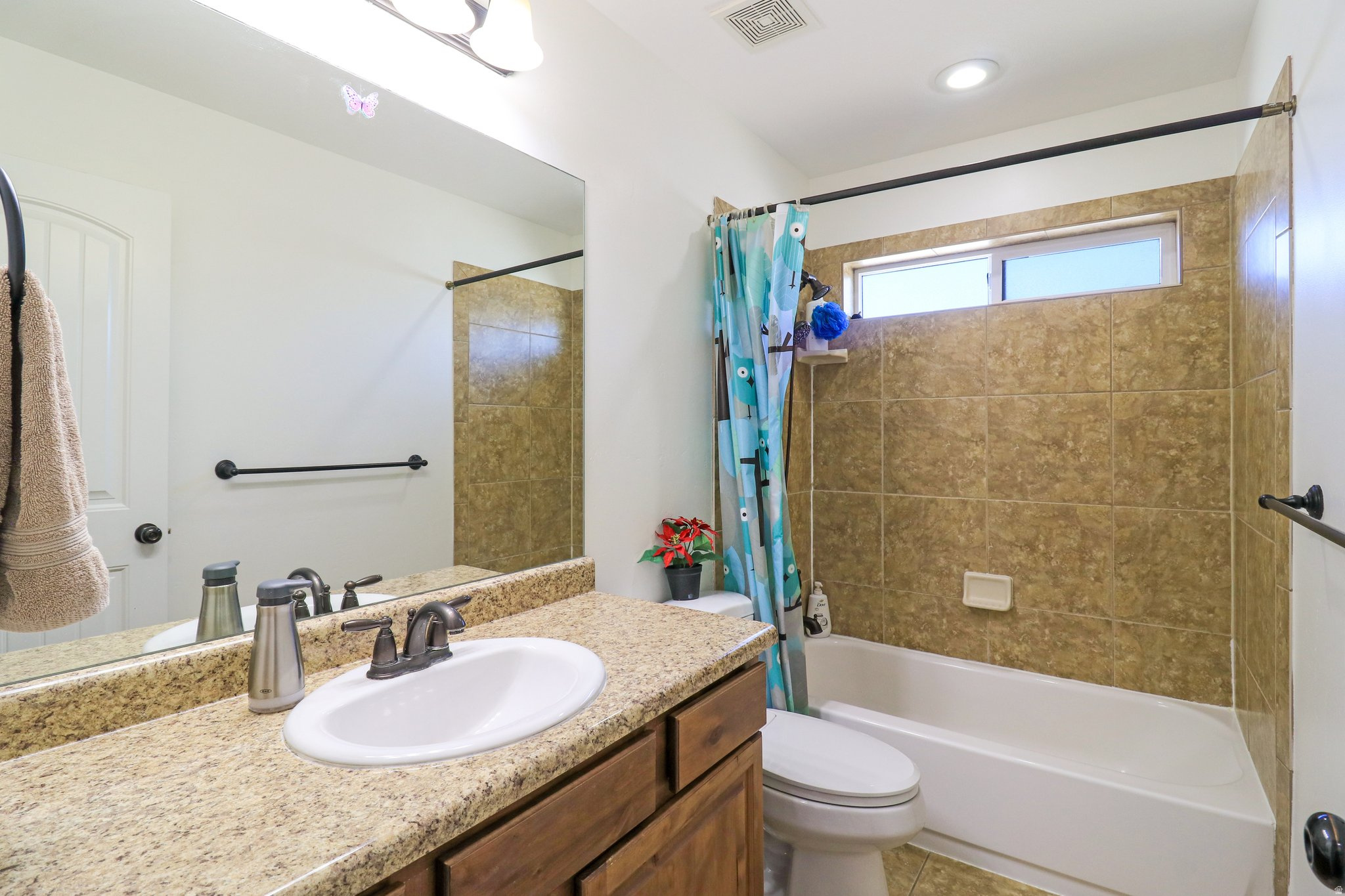 ROSE GARDENS - Residential