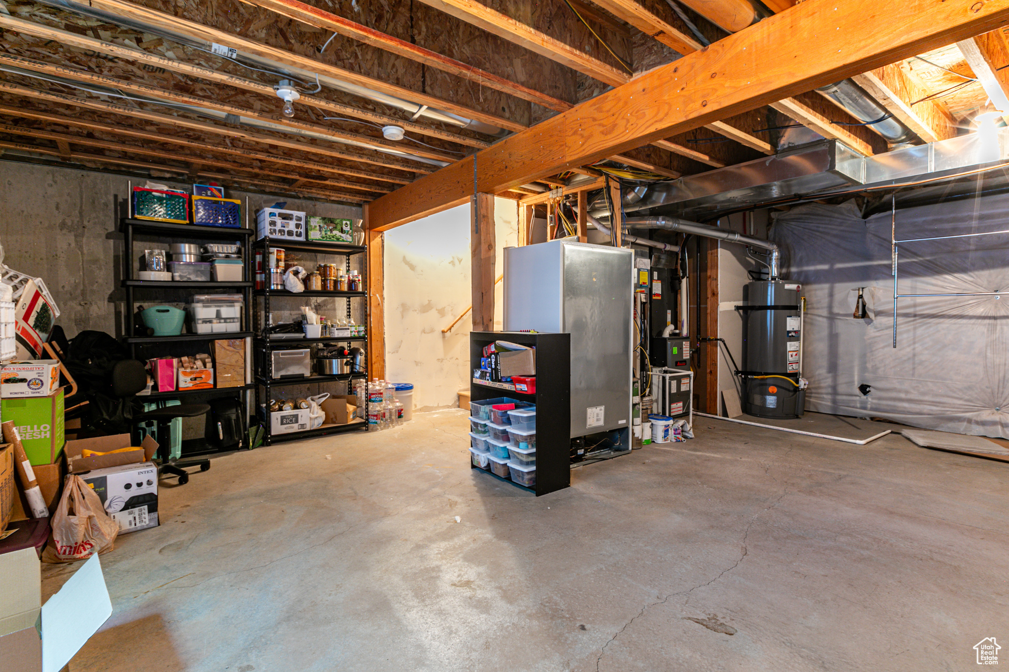 West Jordan, Utah 84081, United States, 3 Bedrooms Bedrooms, ,2 BathroomsBathrooms,Residential,Pending,49241