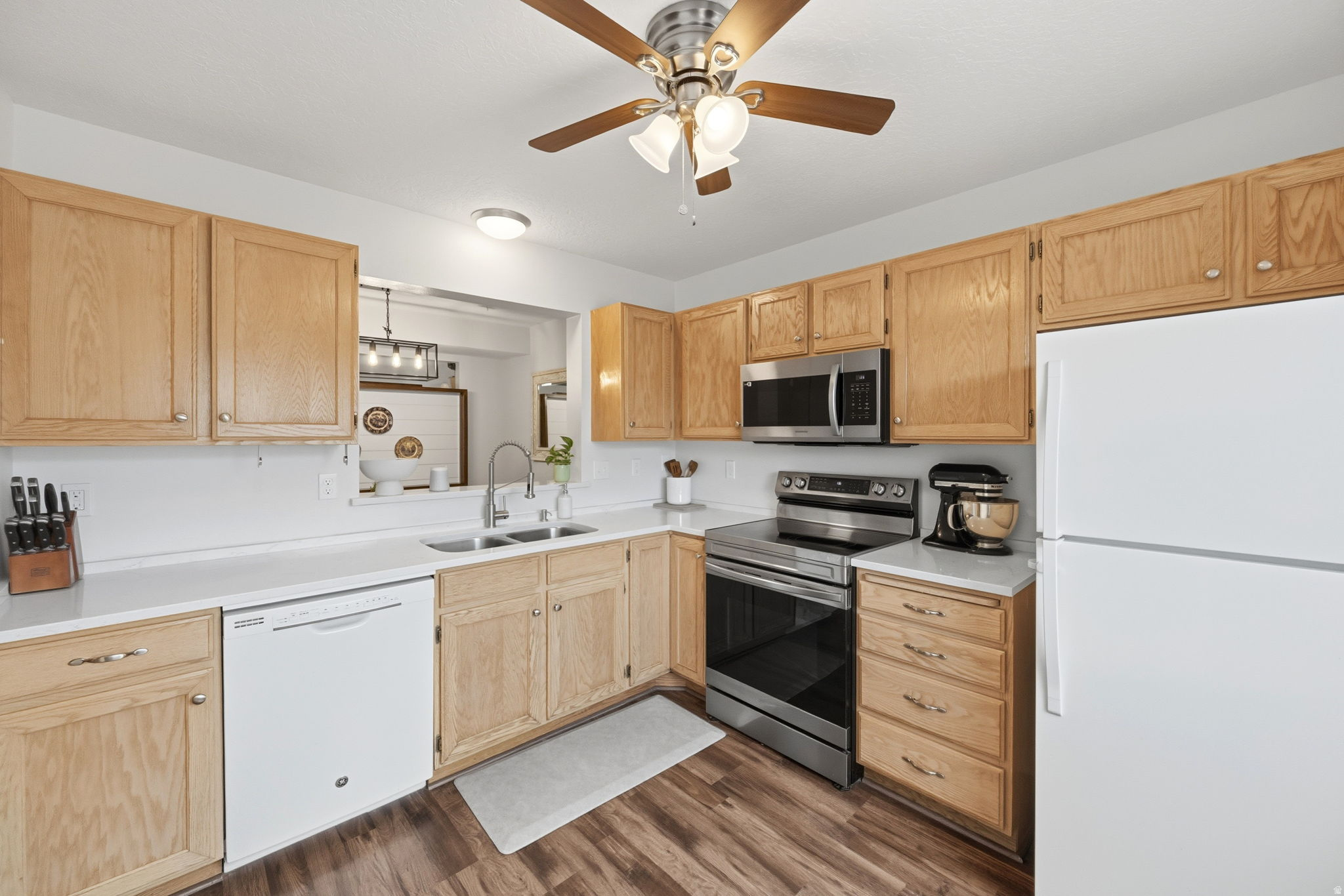 EASTGATE TOWNHOMES - Residential