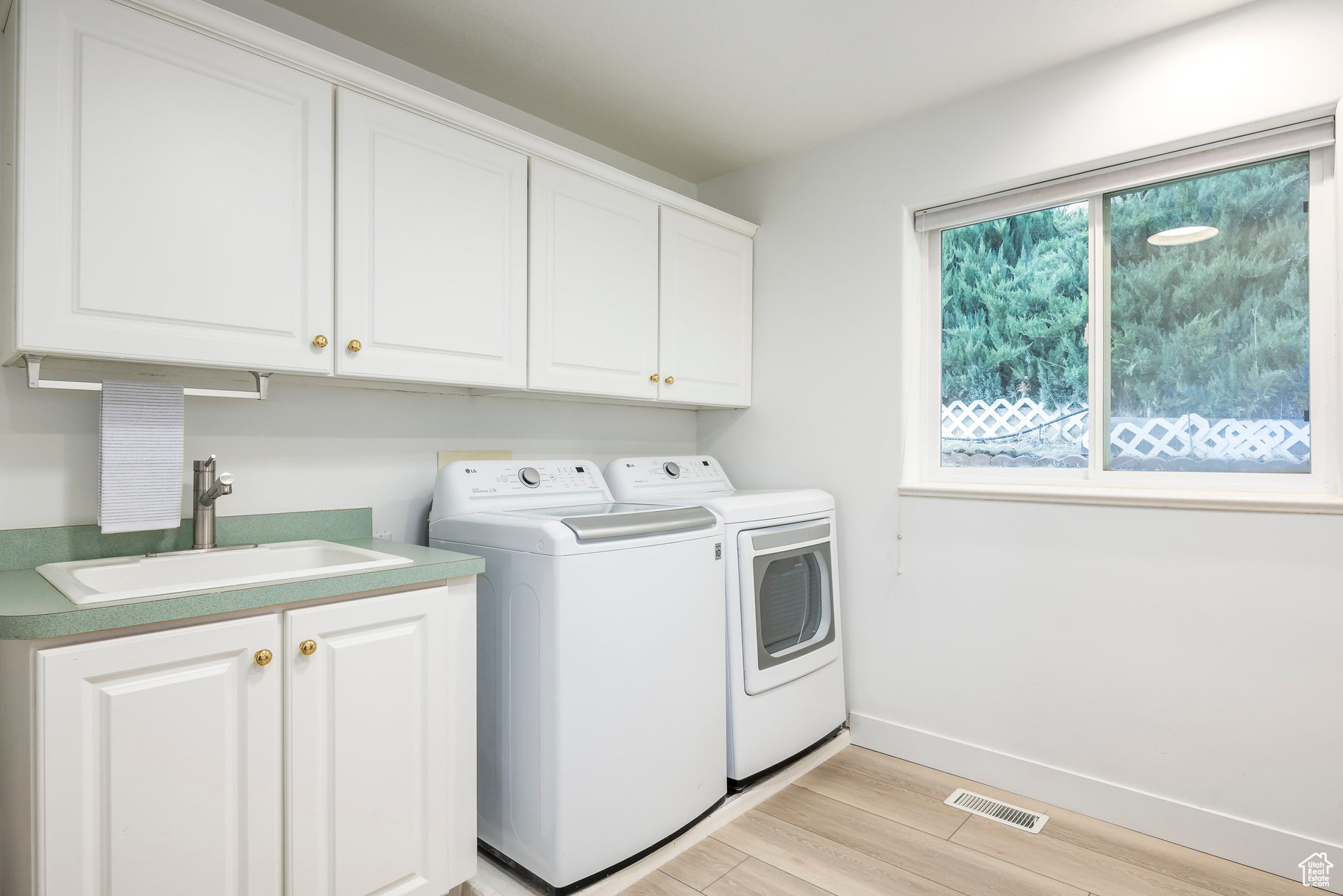 OAK CLIFF - Residential
