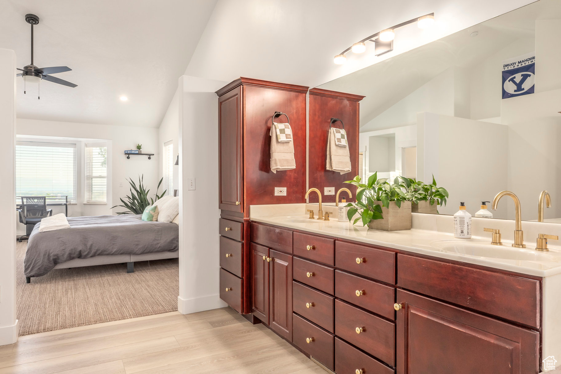 OAK CLIFF - Residential