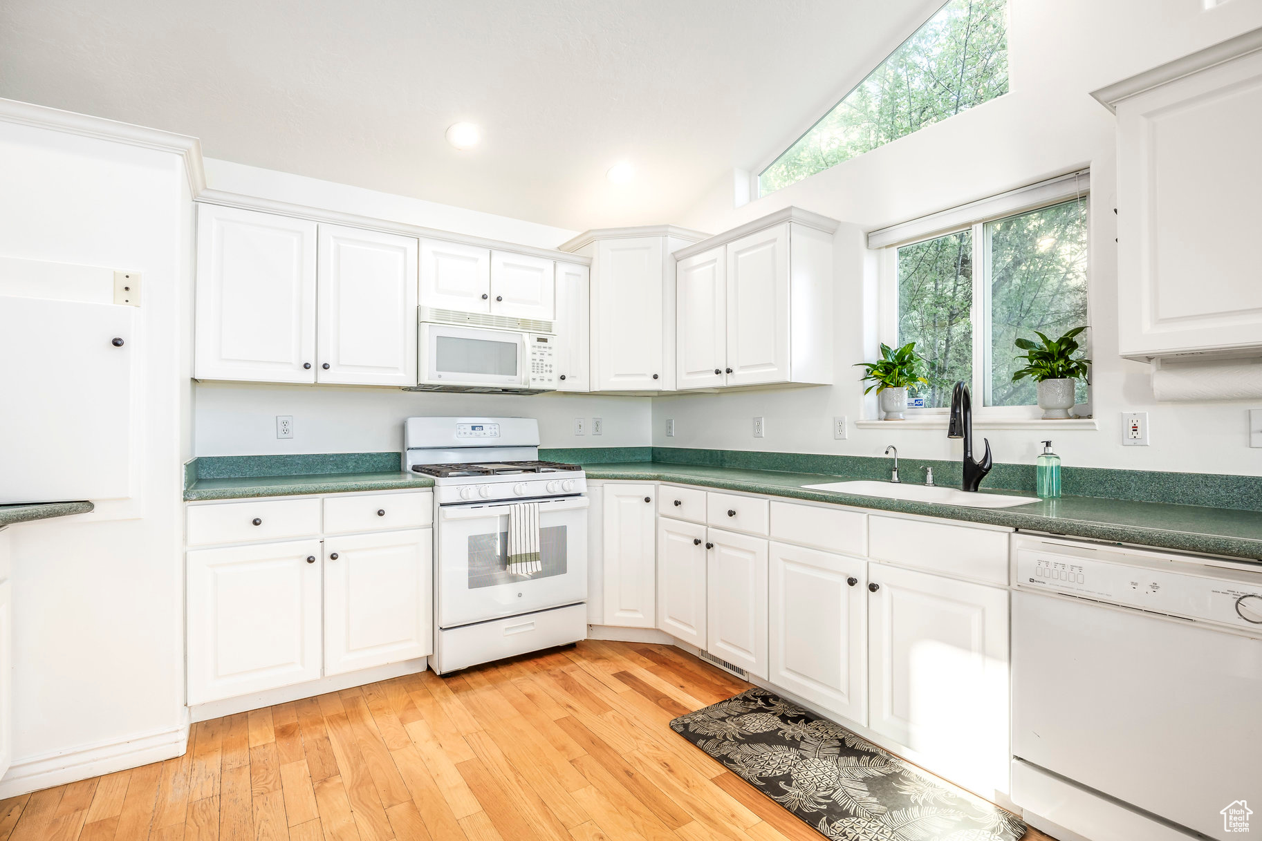 OAK CLIFF - Residential