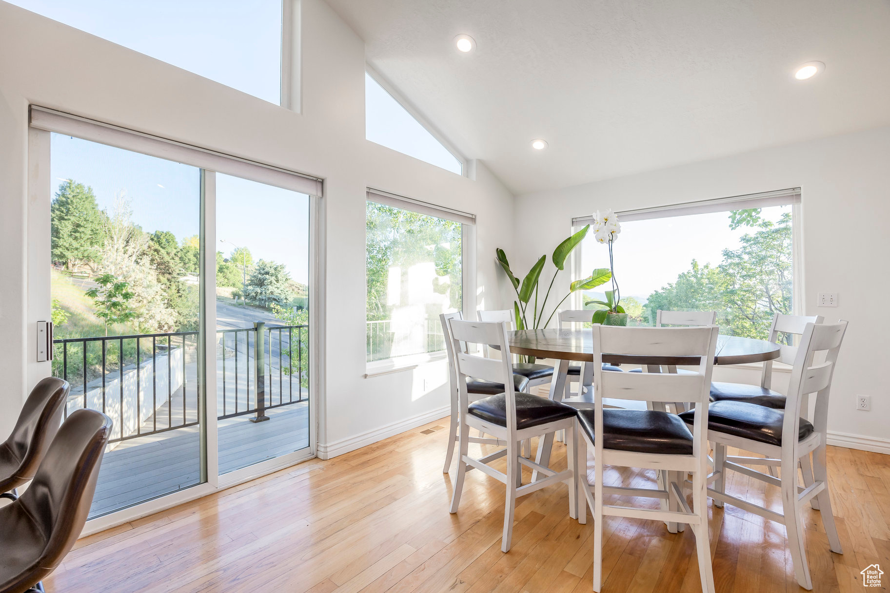 OAK CLIFF - Residential