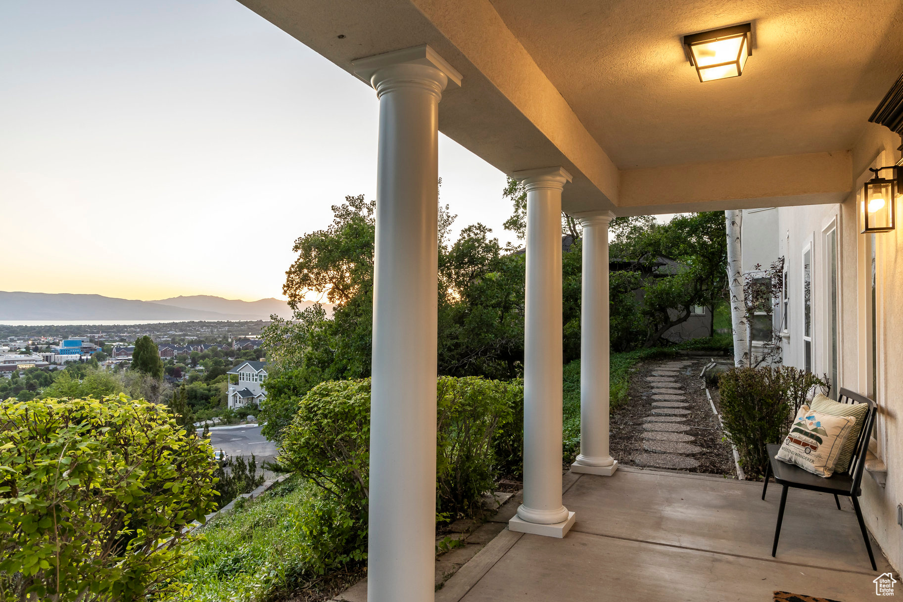 OAK CLIFF - Residential