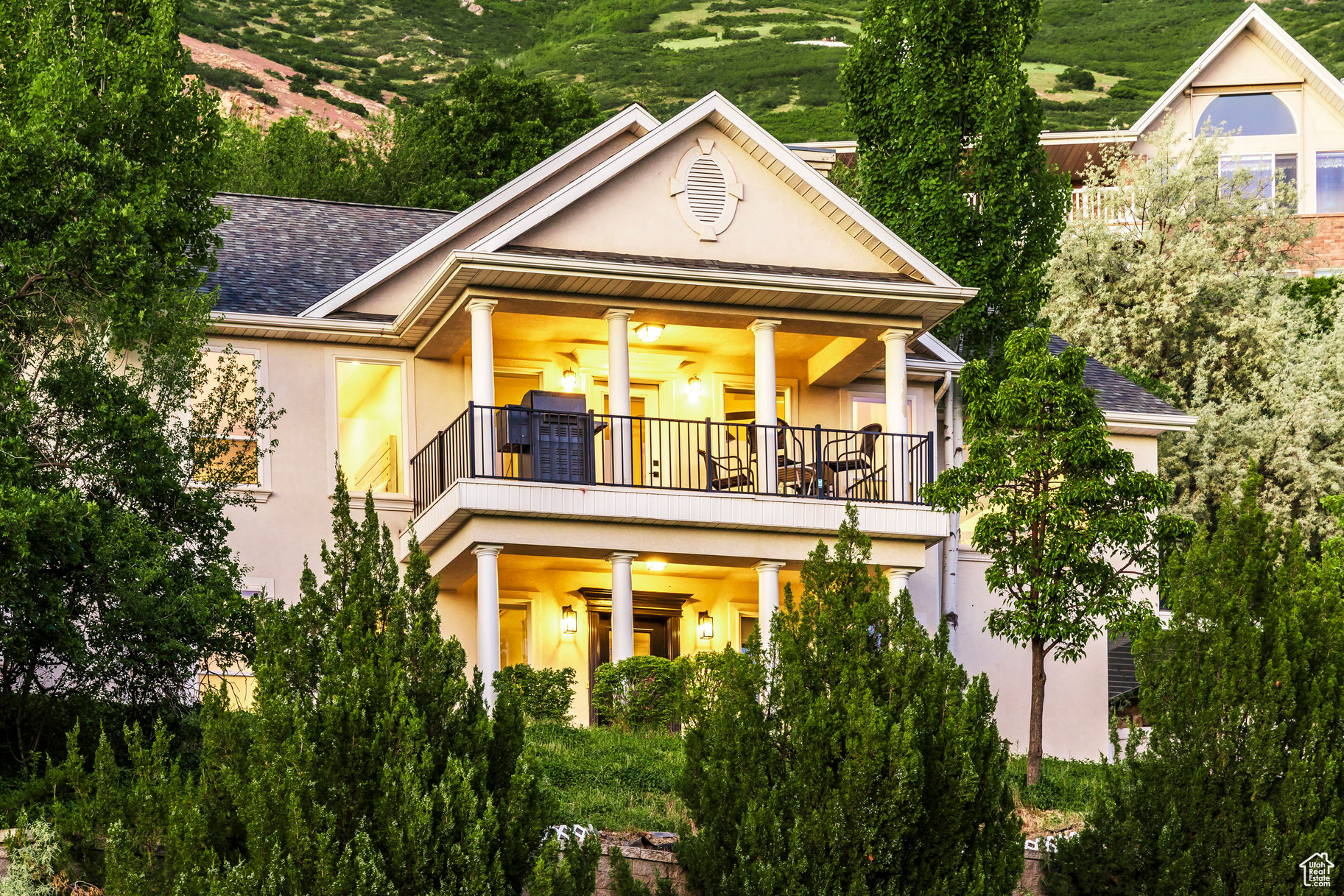 OAK CLIFF - Residential