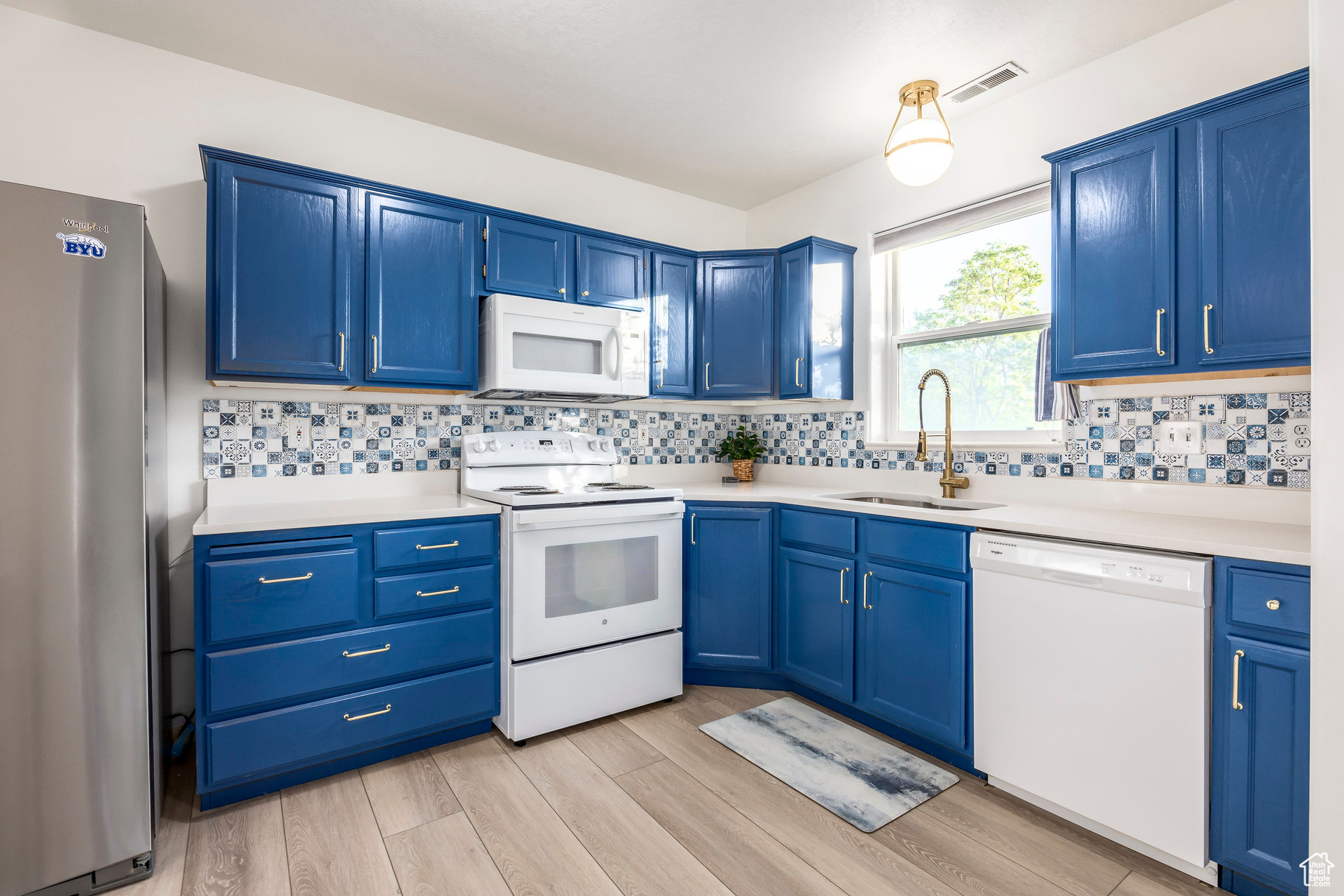 OAK CLIFF - Residential