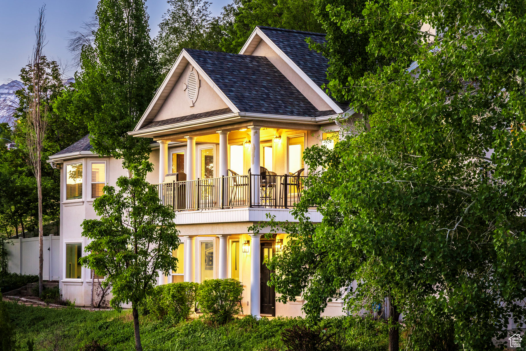 OAK CLIFF - Residential