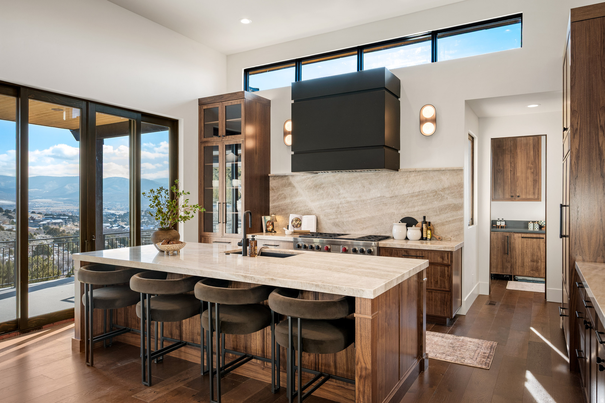 RED LEDGES - Residential