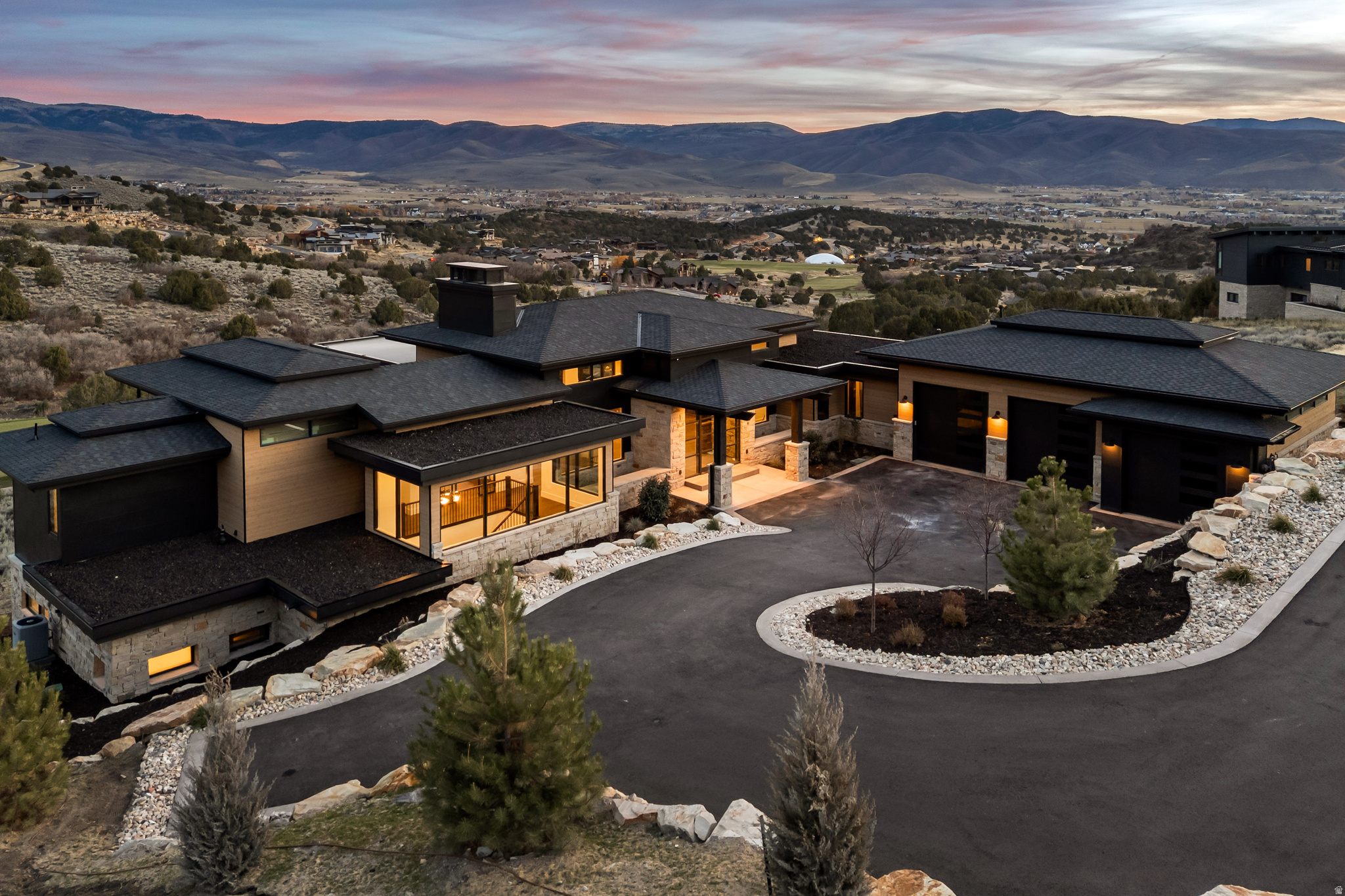 RED LEDGES - Residential