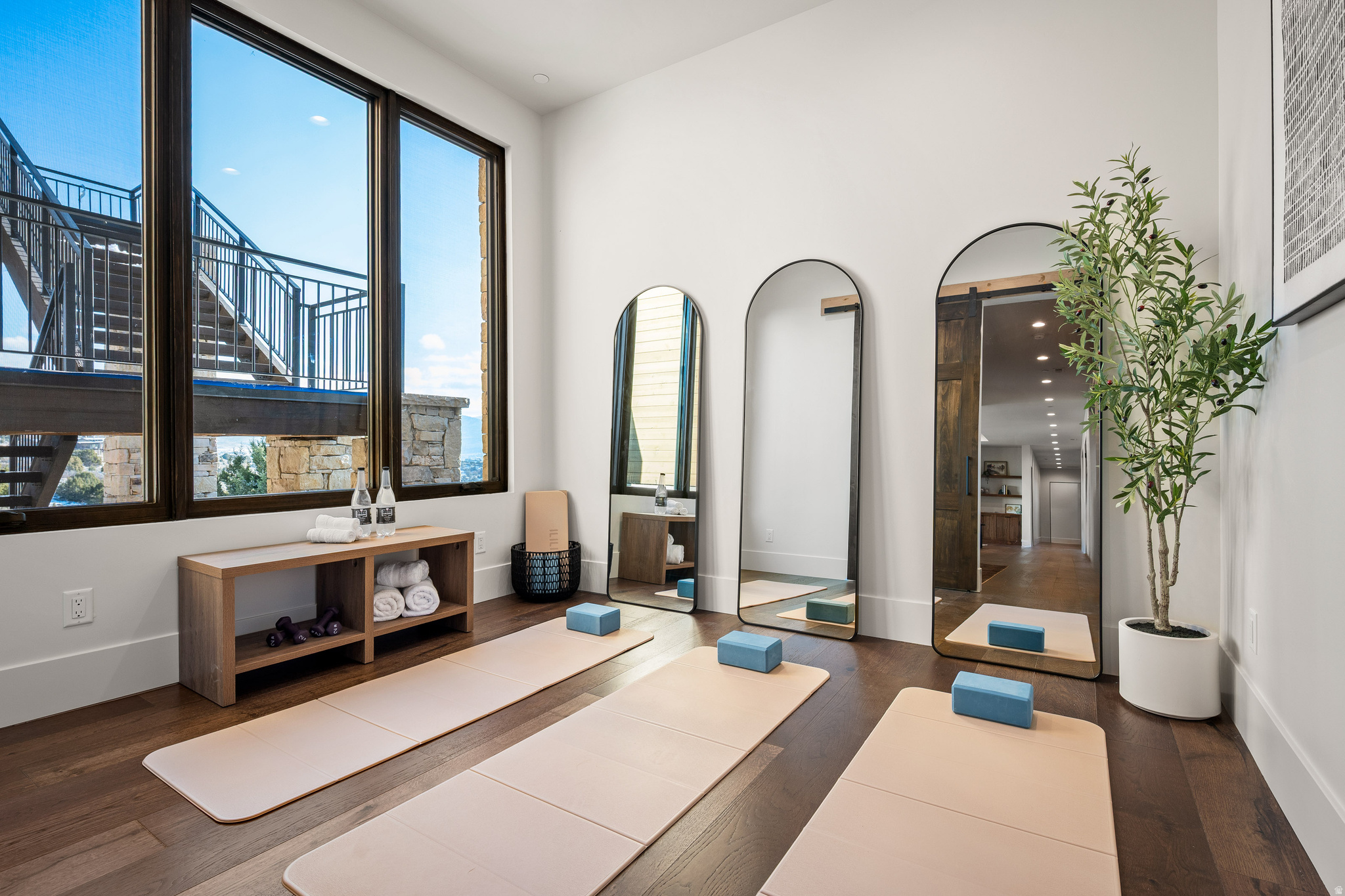 RED LEDGES - Residential