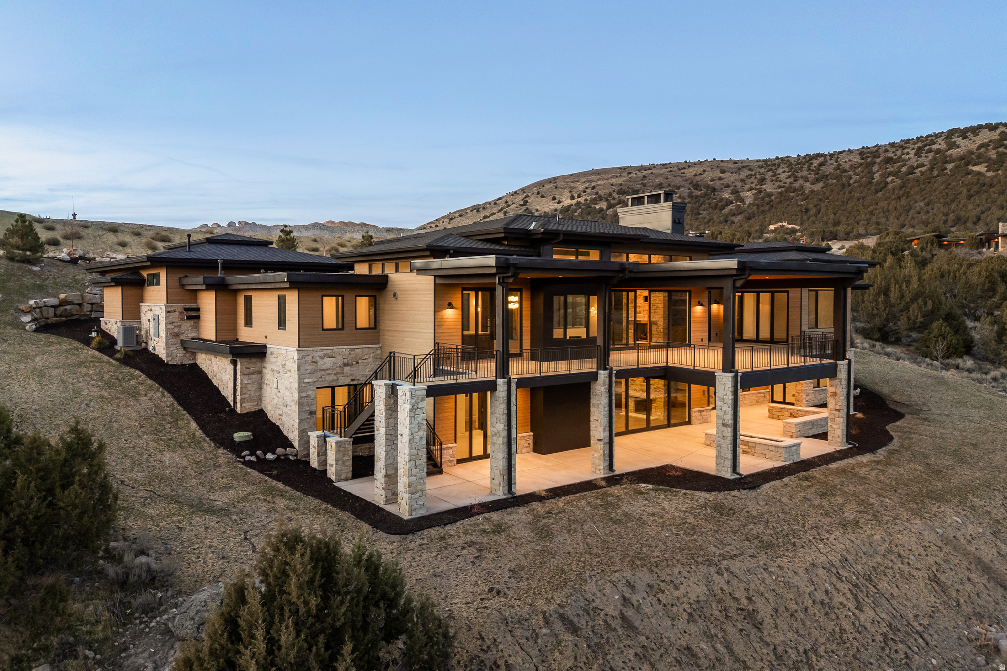RED LEDGES - Residential