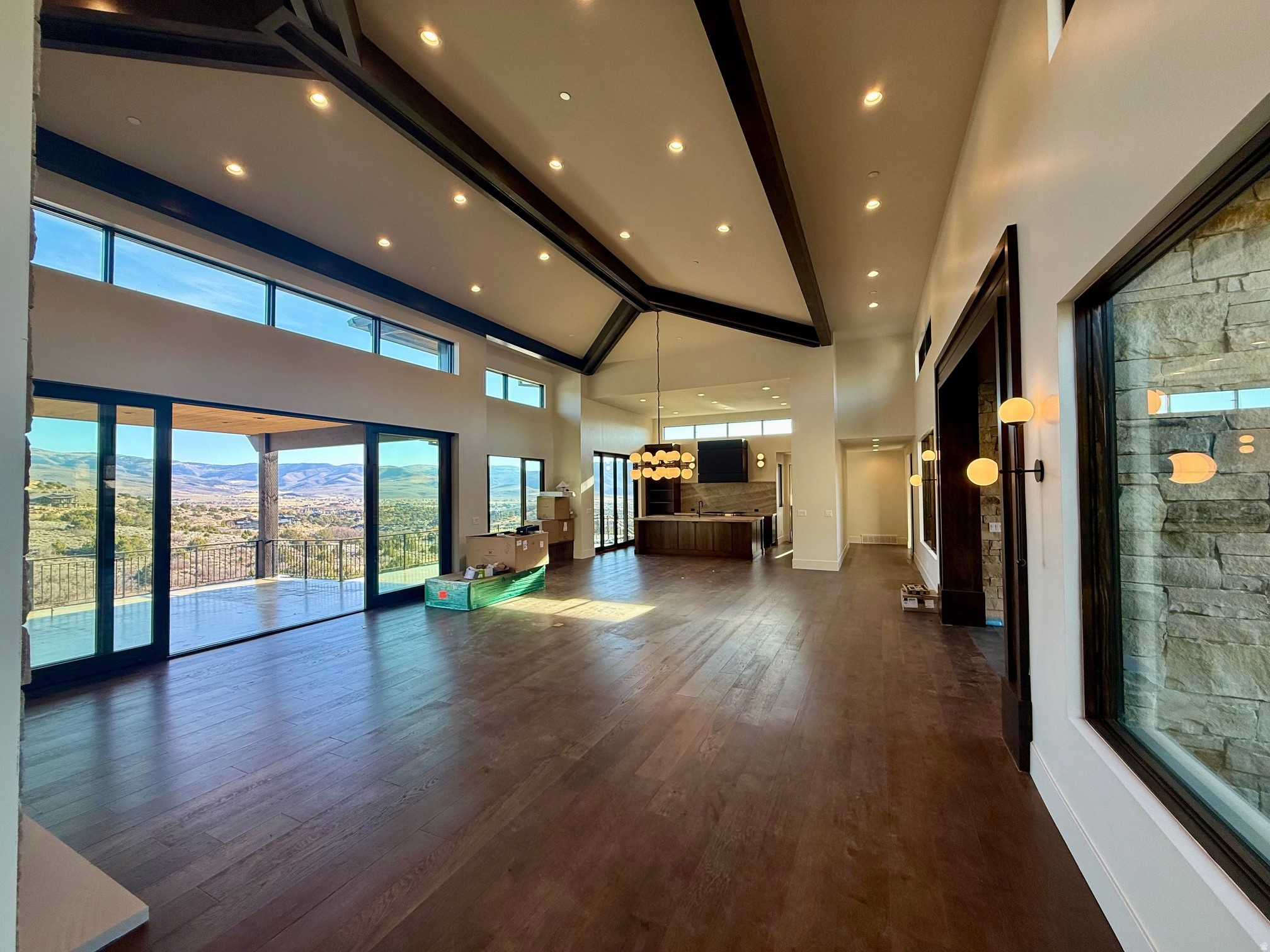 RED LEDGES - Residential