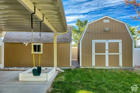 Tiny photo for 1331 N CHILD DR E, Layton, UT 84040 (MLS # 2189910)