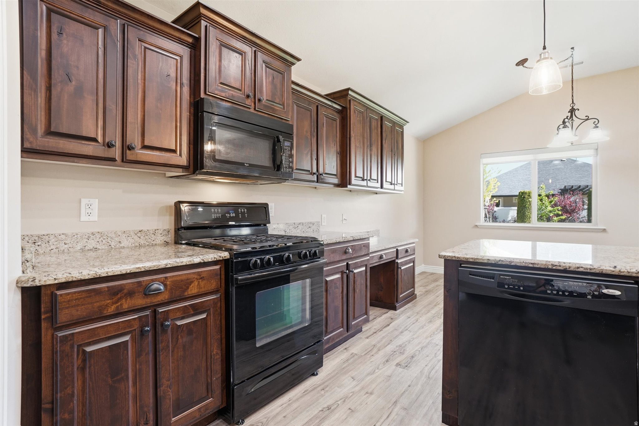 MOUNTAIN WEST MEADOWS - Residential